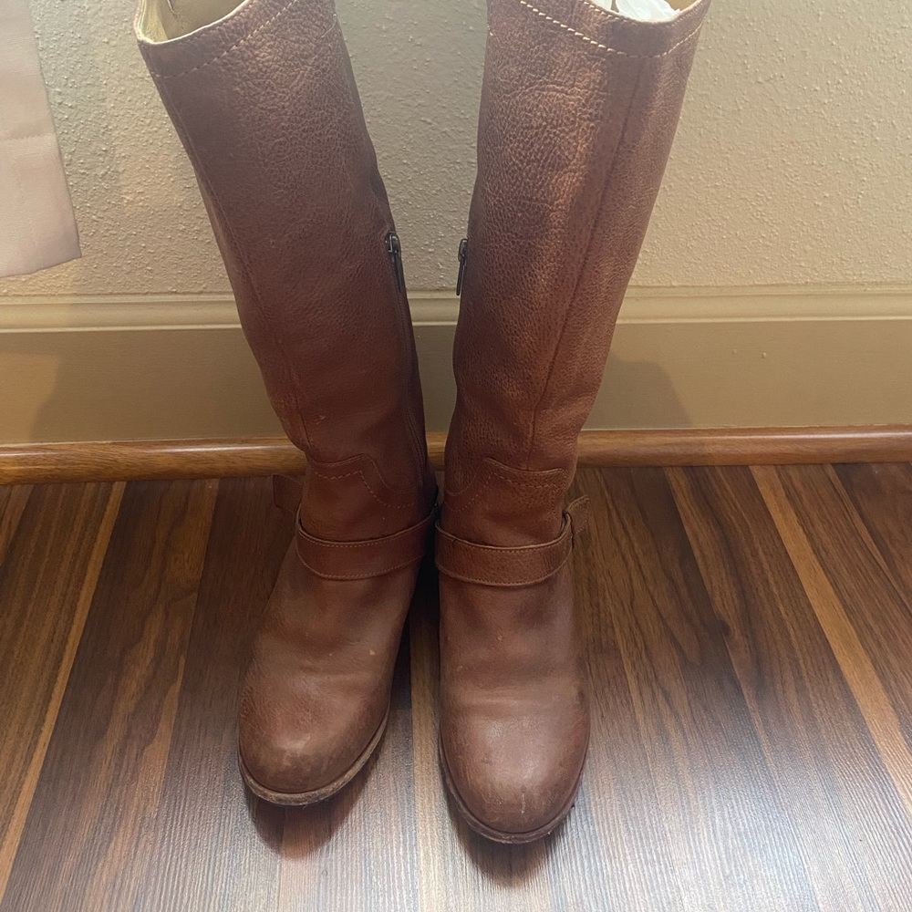 Ugg Ridding Boots - Picture 3 of 6